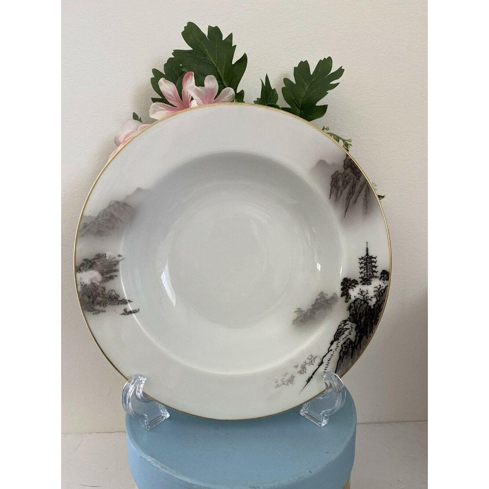 Fukagawa  Arita 903 Pagoda‎ Pattern Soup Bowl